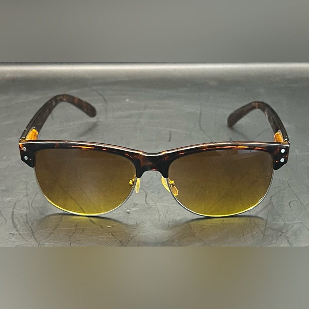 BRAND NEW COPPER LENS DRIVING GLASSES.  SHARPENS IMAGE,  REDUCES GLARE, UV400